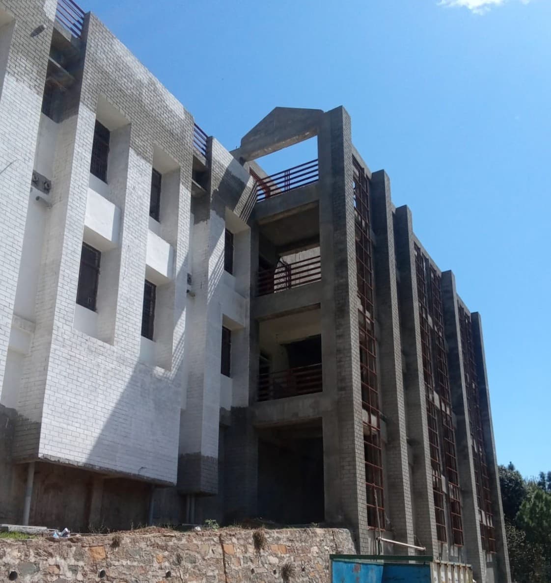 Construction thumbnail 4